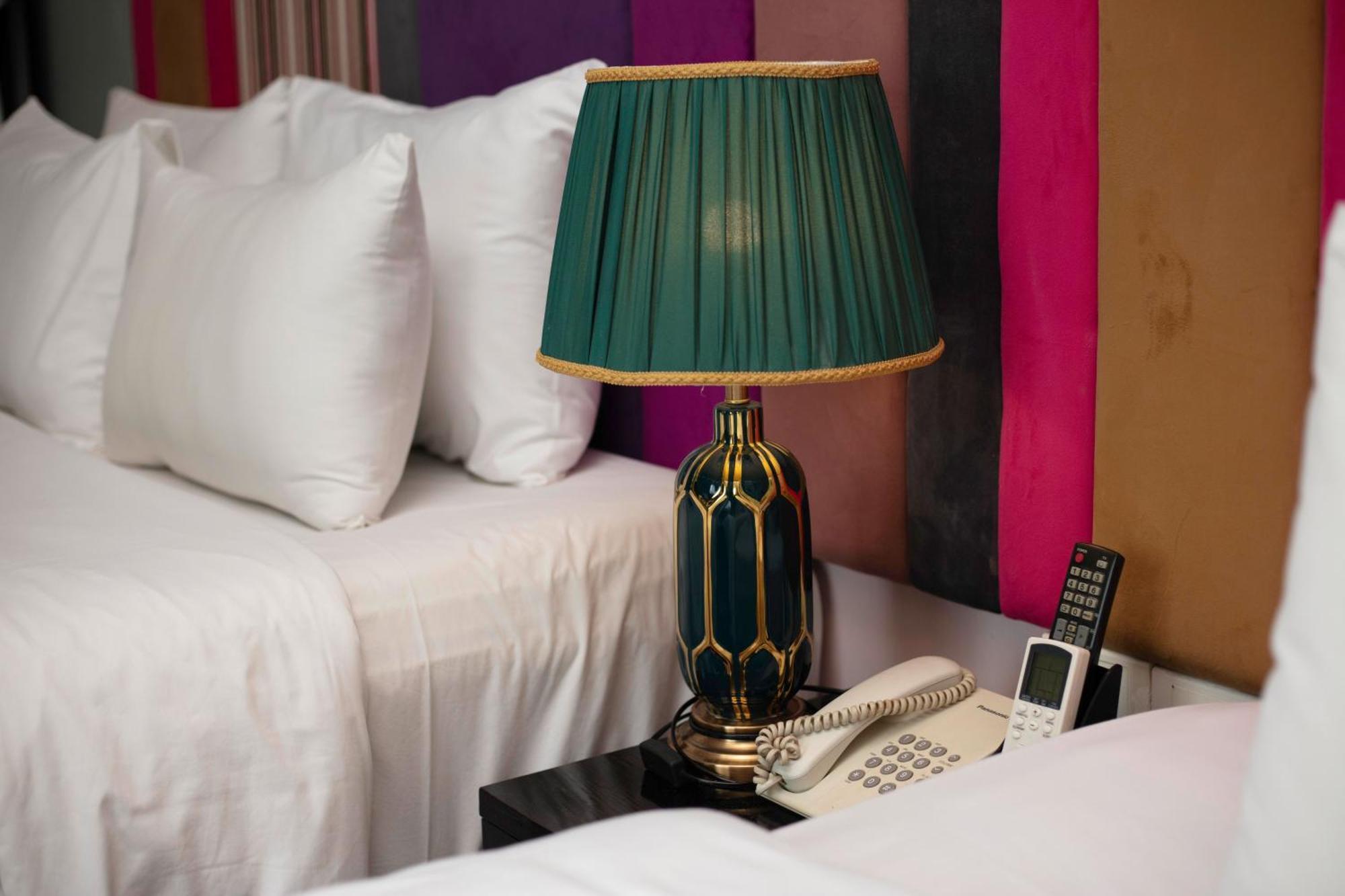 Madelise Amica Hotel And Travel Hanoi Room photo